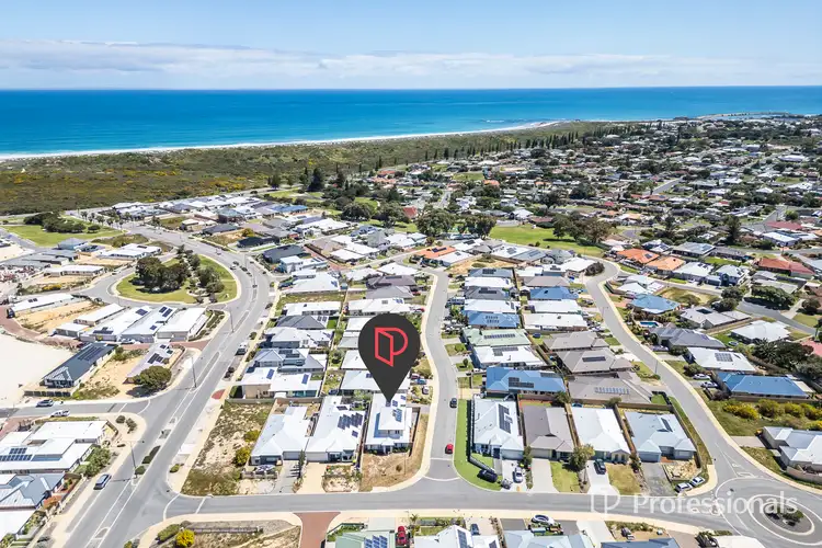 62 Fawkner Road, Two Rocks WA 6037