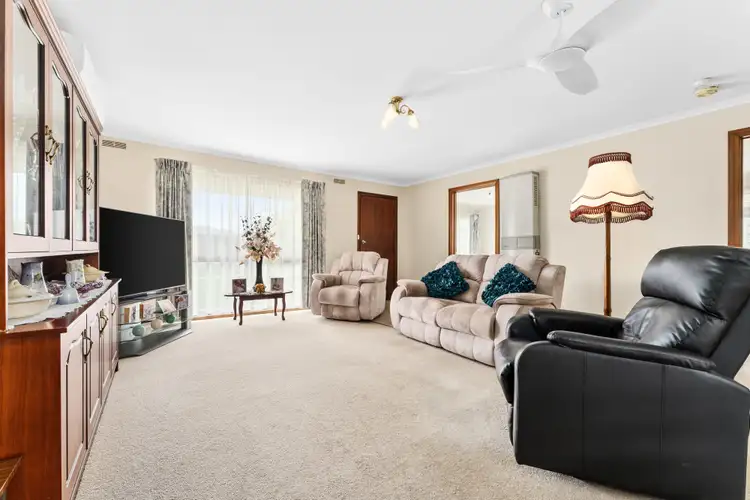 Second view of Homely house listing, 6/2 Leete Street, Kyneton VIC 3444