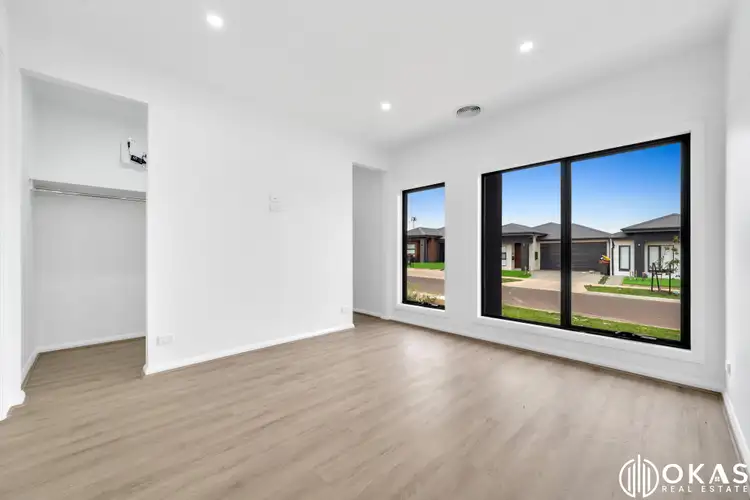 Second view of Homely house listing, 25 Truncata Drive, Tarneit VIC 3029