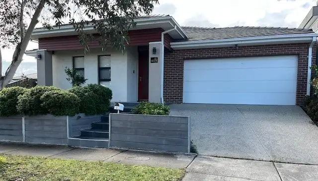 Main view of Homely house listing, 8 Northfield Drive, Craigieburn VIC 3064
