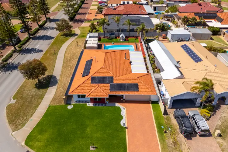 1 Montmartre Green, Port Kennedy WA 6172