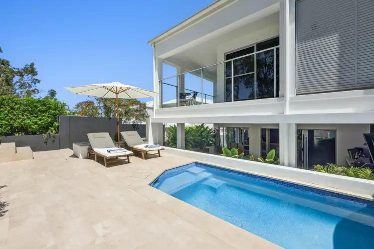8004B Vista Drive, Benowa QLD 4217