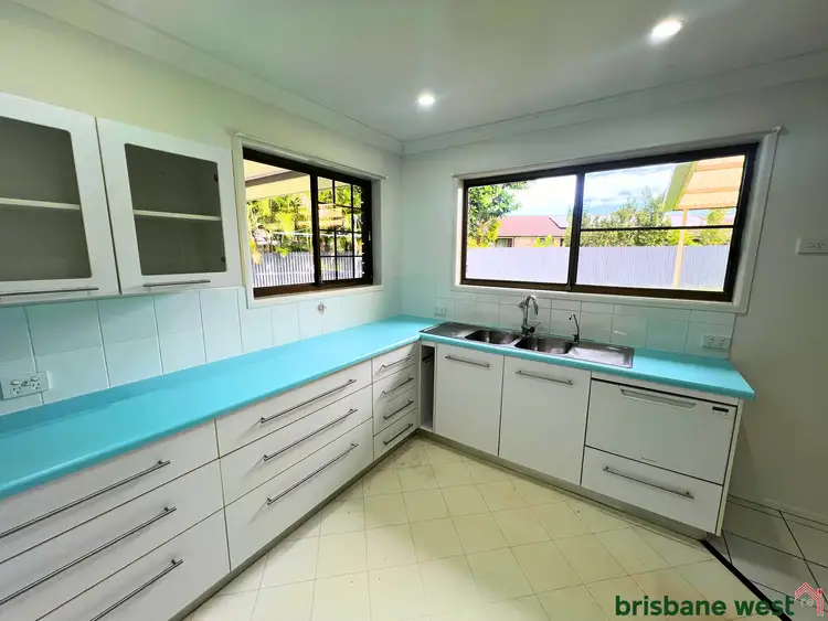 Fifth view of Homely house listing, 2 Bushlark Court, Bellbowrie QLD 4070