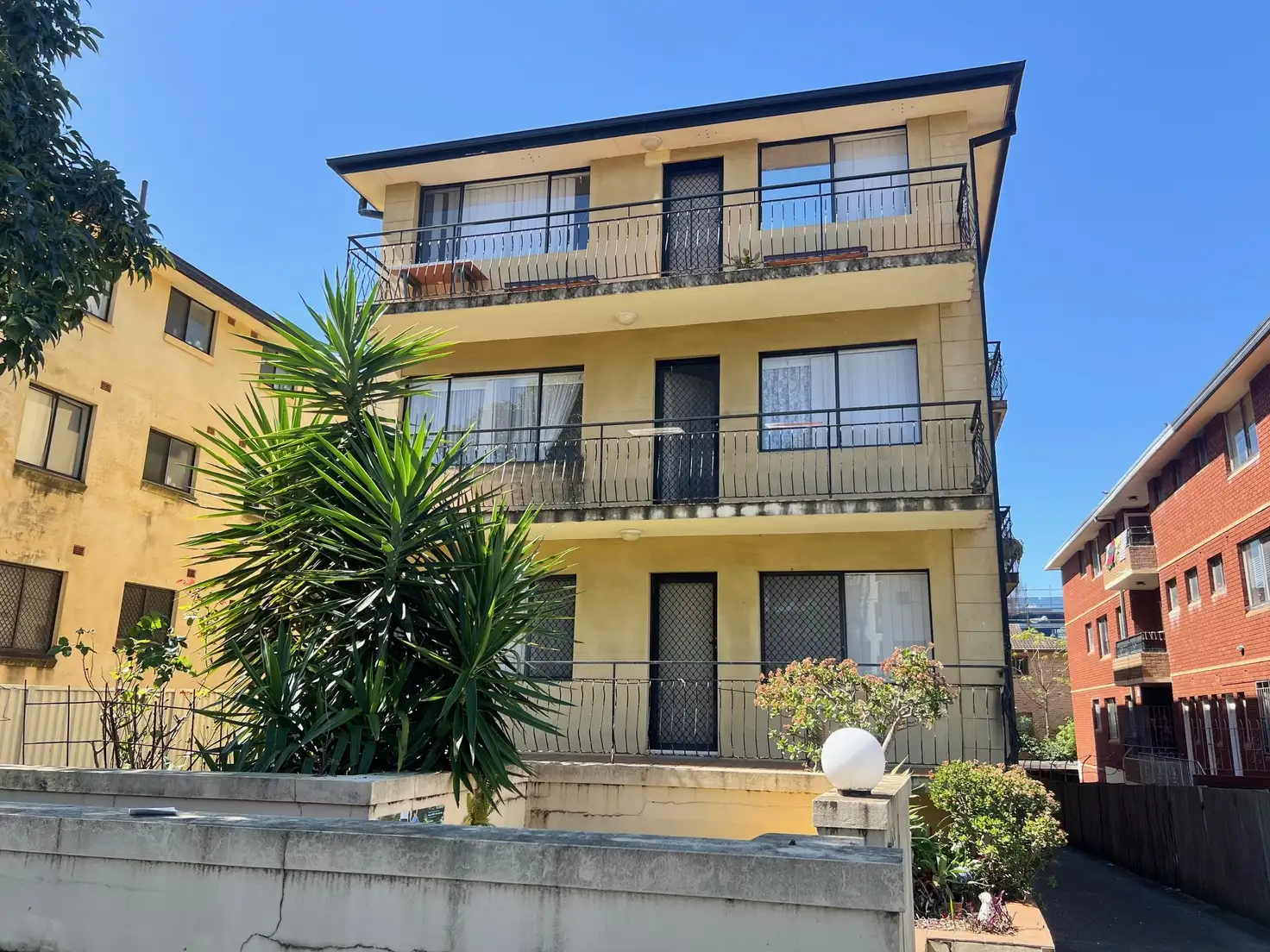 Main view of Homely unit listing, Unit 2/33 Harris Street, Harris Park NSW 2150