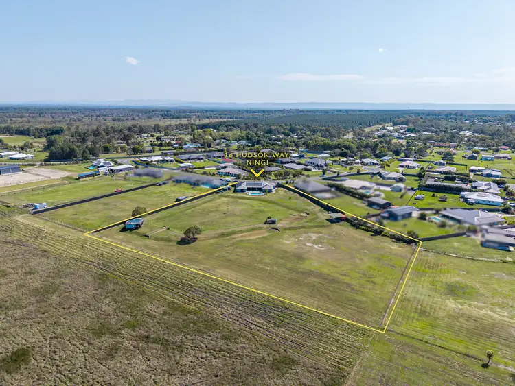16 Hudson Way, Ningi QLD 4511