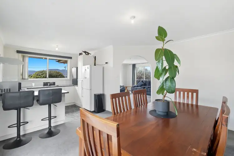 2/12a Morrison Street, Brighton TAS 7030