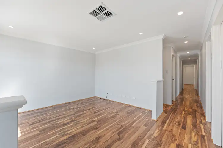 Fifth view of Homely house listing, 10 Maiden Way, Baldivis WA 6171