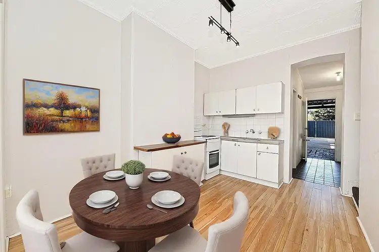 16 Campbell Road, Alexandria NSW 2015