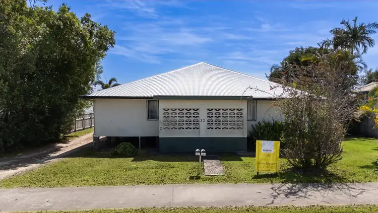 1&2 /22 Ann Street, Proserpine QLD 4800