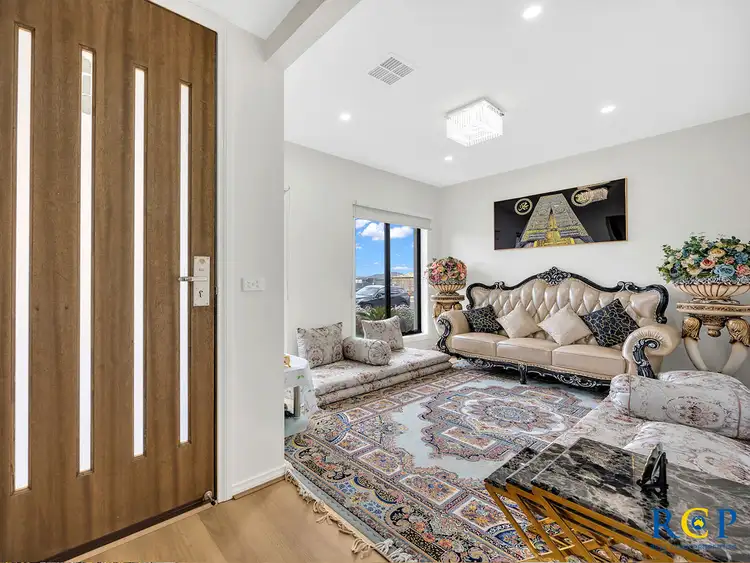 Fifth view of Homely house listing, 8 Hanish Street, Truganina VIC 3029