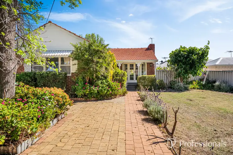25 Kindra Way, Nollamara WA 6061