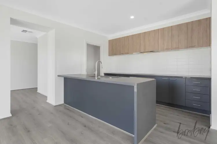 Fifth view of Homely house listing, 7 Cassia Way, Mickleham VIC 3064