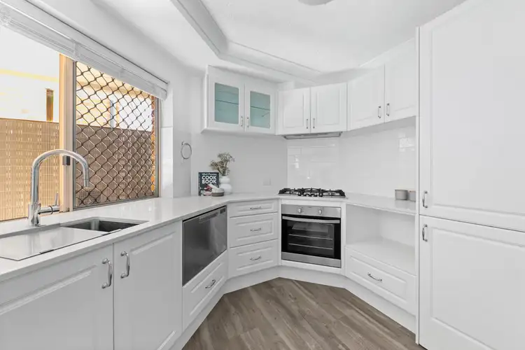 Main view of Homely unit listing, 2/17 Christensen Street, Yeronga QLD 4104