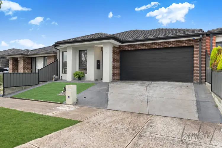 Second view of Homely house listing, 7 Brass Loop, Wollert VIC 3750