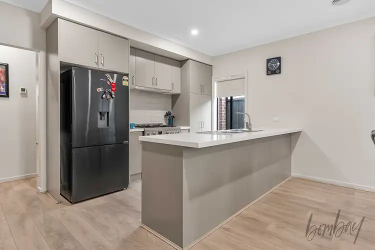 Fifth view of Homely house listing, 7 Brass Loop, Wollert VIC 3750