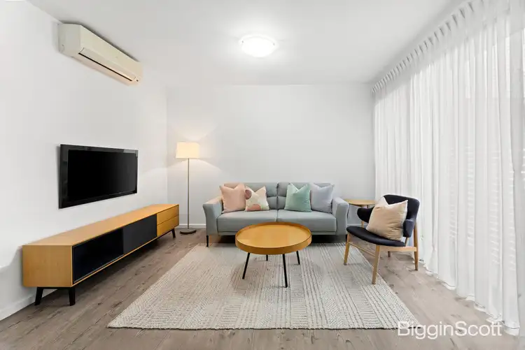 Main view of Homely apartment listing, 4/1219-1221 Riversdale Road, Box Hill South VIC 3128