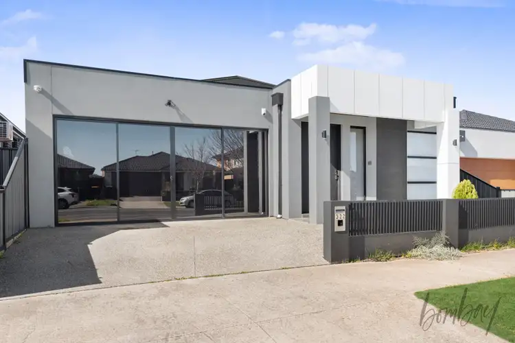 Second view of Homely house listing, 322 Highlander Drive, Craigieburn VIC 3064