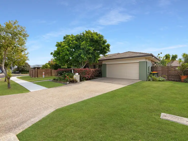 Second view of Homely house listing, 8 Oxley Circuit, Urraween QLD 4655