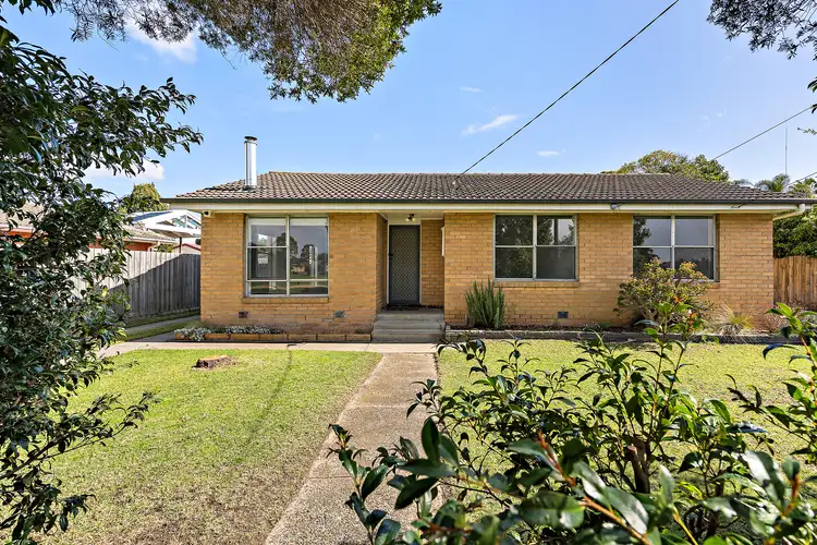 18 Mulberry Crescent, Frankston North VIC 3200