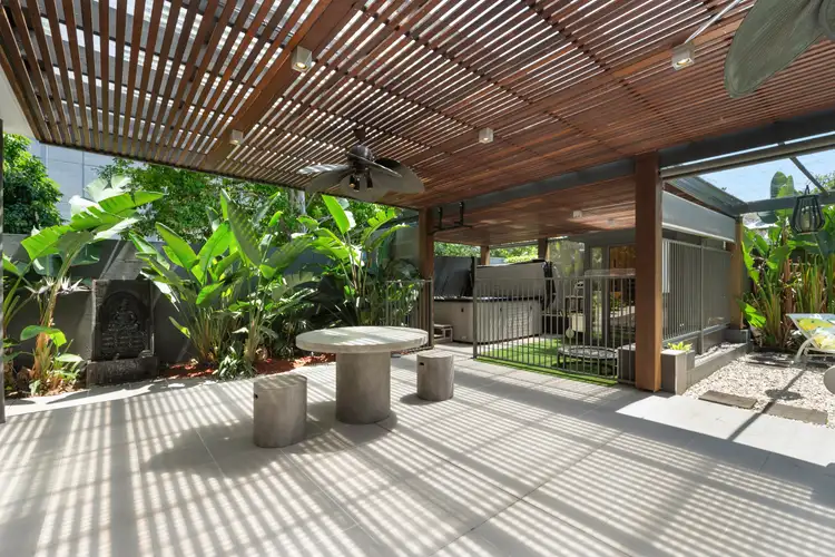 1/12-14 Dobson Street, Ascot QLD 4007