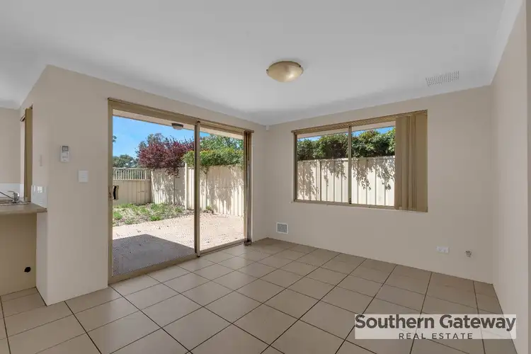 Fourth view of Homely house listing, 10/10 Delamere Way, Camillo WA 6111