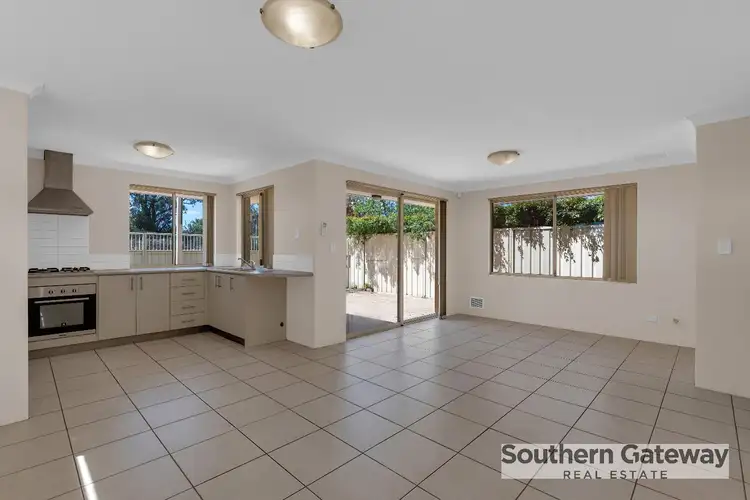 Sixth view of Homely house listing, 10/10 Delamere Way, Camillo WA 6111