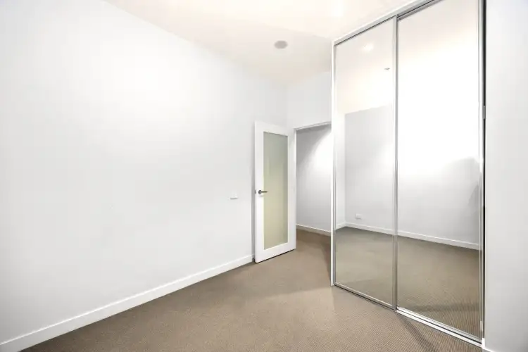 Fifth view of Homely apartment listing, 1609/199 William Street, Melbourne VIC 3000