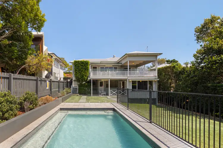 10 Harwood Street, Bardon QLD 4065