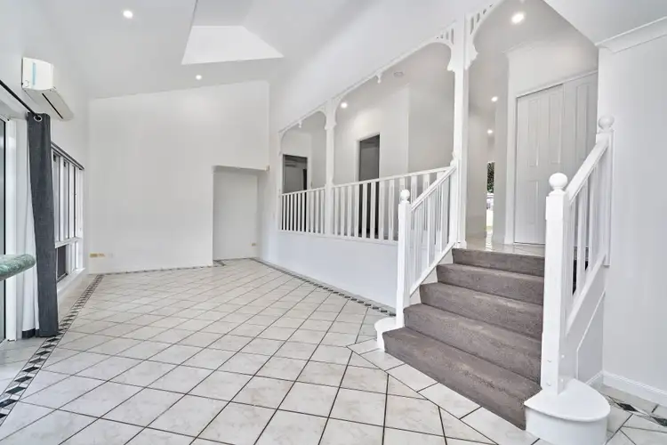 2 Greenock Way, Brinsmead QLD 4870