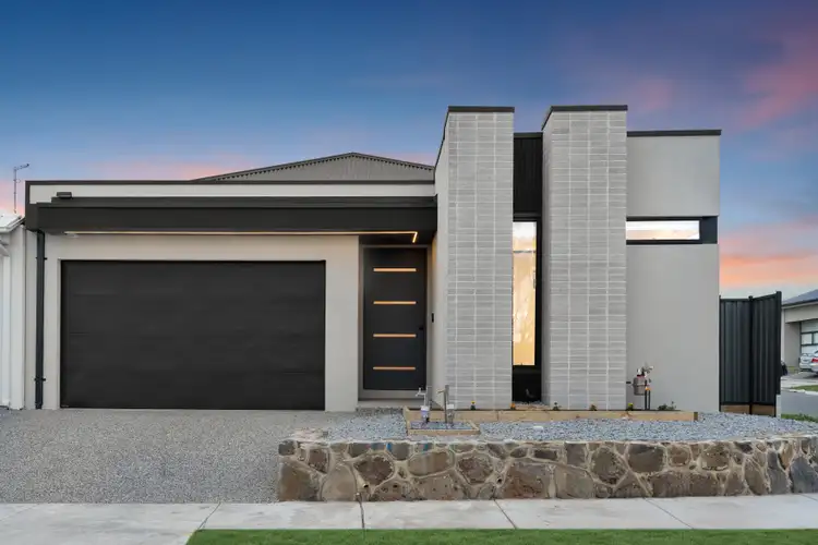 26 Bonnyview Road, Craigieburn VIC 3064