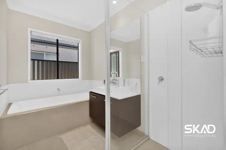 Fourth view of Homely house listing, 27 Nesting Vista, Craigieburn VIC 3064