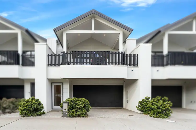 158A Fairways Boulevard