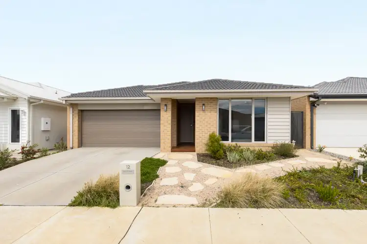 12 Hillside Avenue, Mickleham VIC 3064
