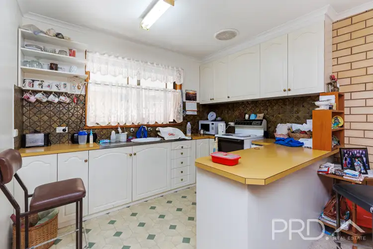 Fifth view of Homely house listing, 2/3 Anderson Place, Tumut NSW 2720