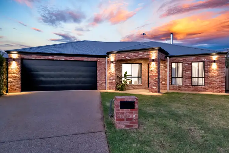 Second view of Homely house listing, 3 Sutterby Place, Red Cliffs VIC 3496