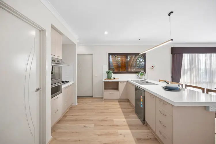 Fifth view of Homely house listing, 50 Viewgrand Rise, Lysterfield VIC 3156