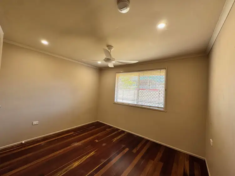 Fifth view of Homely semi-detached listing, 2/3 Lucinda Street, Clontarf QLD 4019