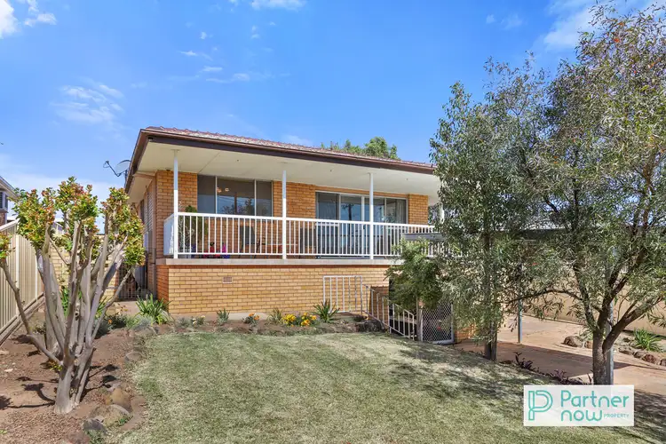 9 Yarmouth Parade, Tamworth NSW 2340