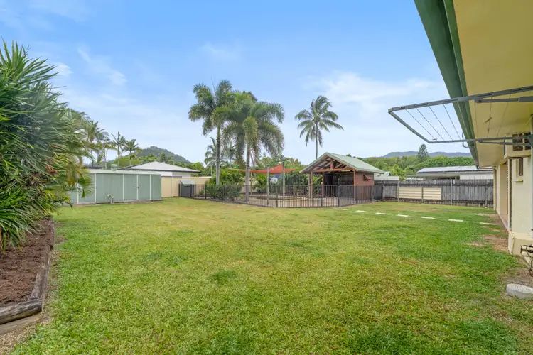 7 Connemara Close, Trinity Beach QLD 4879