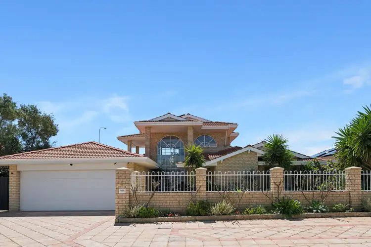 5 The Spit, Kallaroo WA 6025