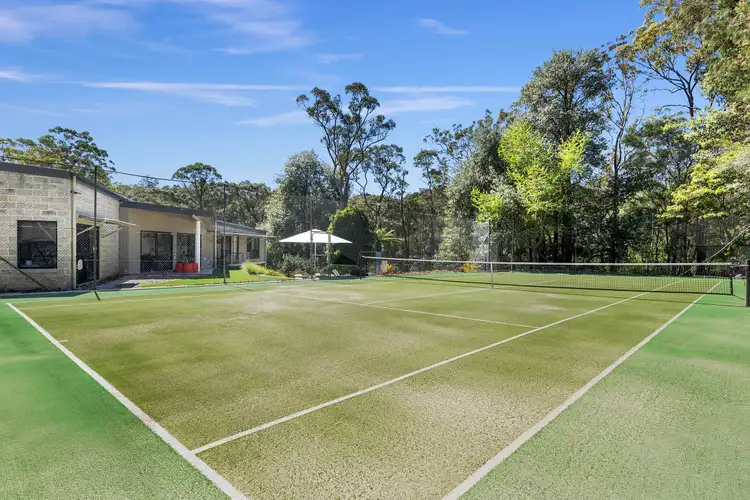 9 Raleigh Crescent, St Ives NSW 2075