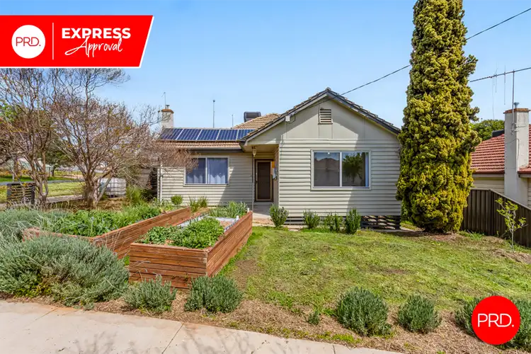 16 Guthrie St, Kangaroo Flat VIC 3555