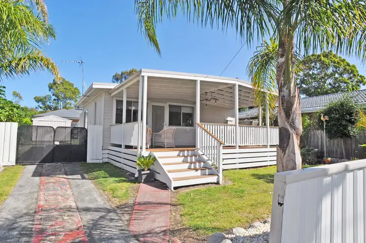 3 Stewart Avenue, Inverloch VIC 3996