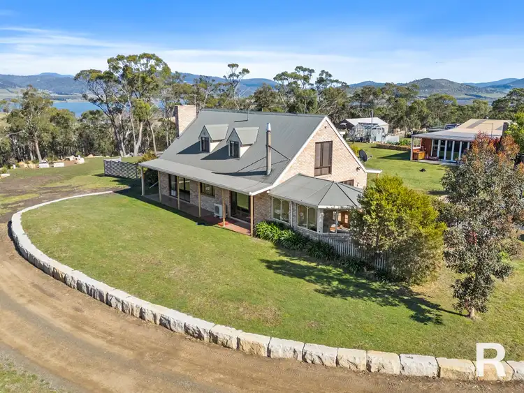 664 Shark Point Road, Penna TAS 7171