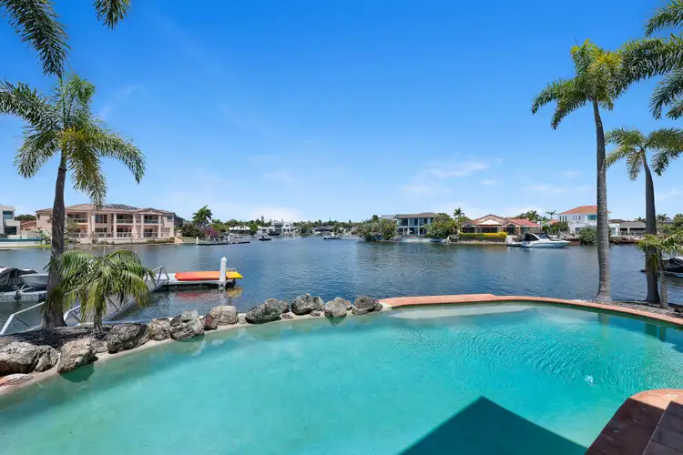 9/76 Bayview Street, Runaway Bay QLD 4216