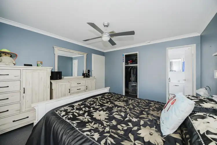 15 Wanarra Close, Ellenbrook WA 6069