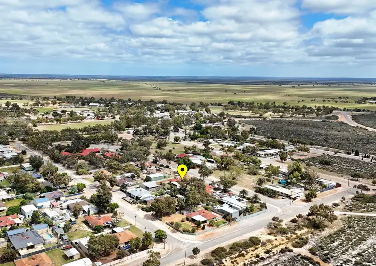 Second view of Homely house listing, 6 McGowan Place, Eneabba WA 6518