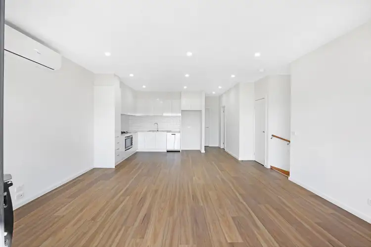 Fourth view of Homely townhouse listing, 15 Gilded Way, Craigieburn VIC 3064