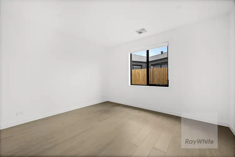 Fifth view of Homely house listing, 6 Elsdale Close, Donnybrook VIC 3064