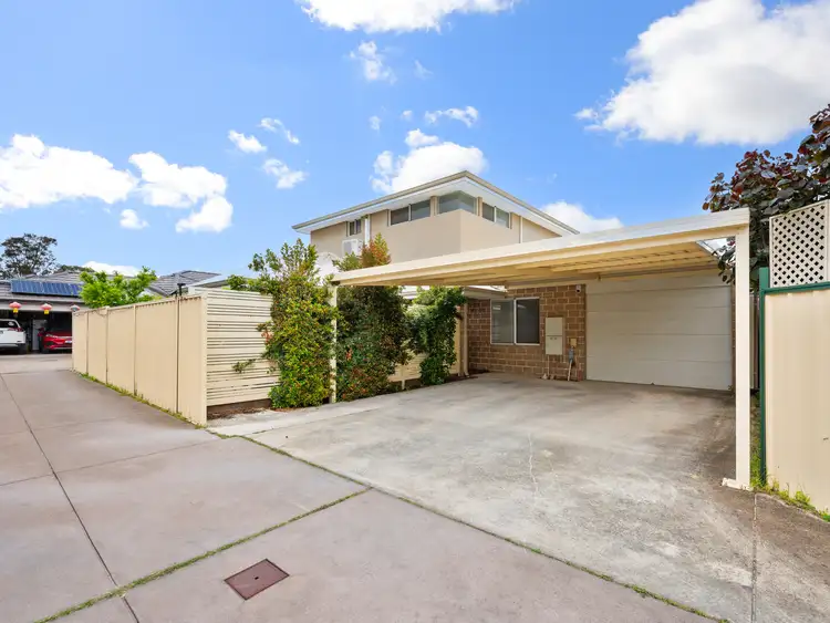 2/75 Upton Street, St James WA 6102